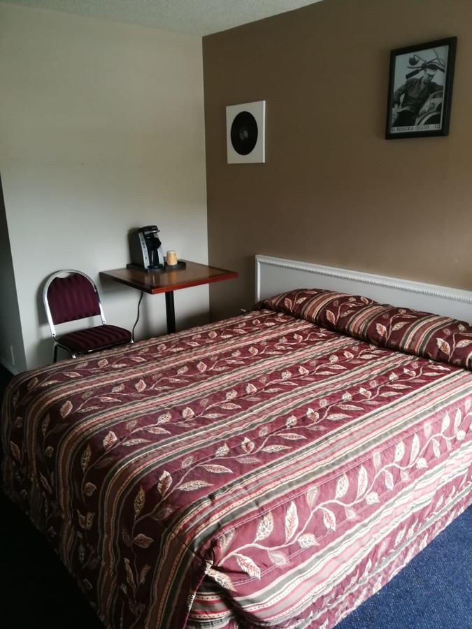 Merritt Desert Inn Buitenkant foto